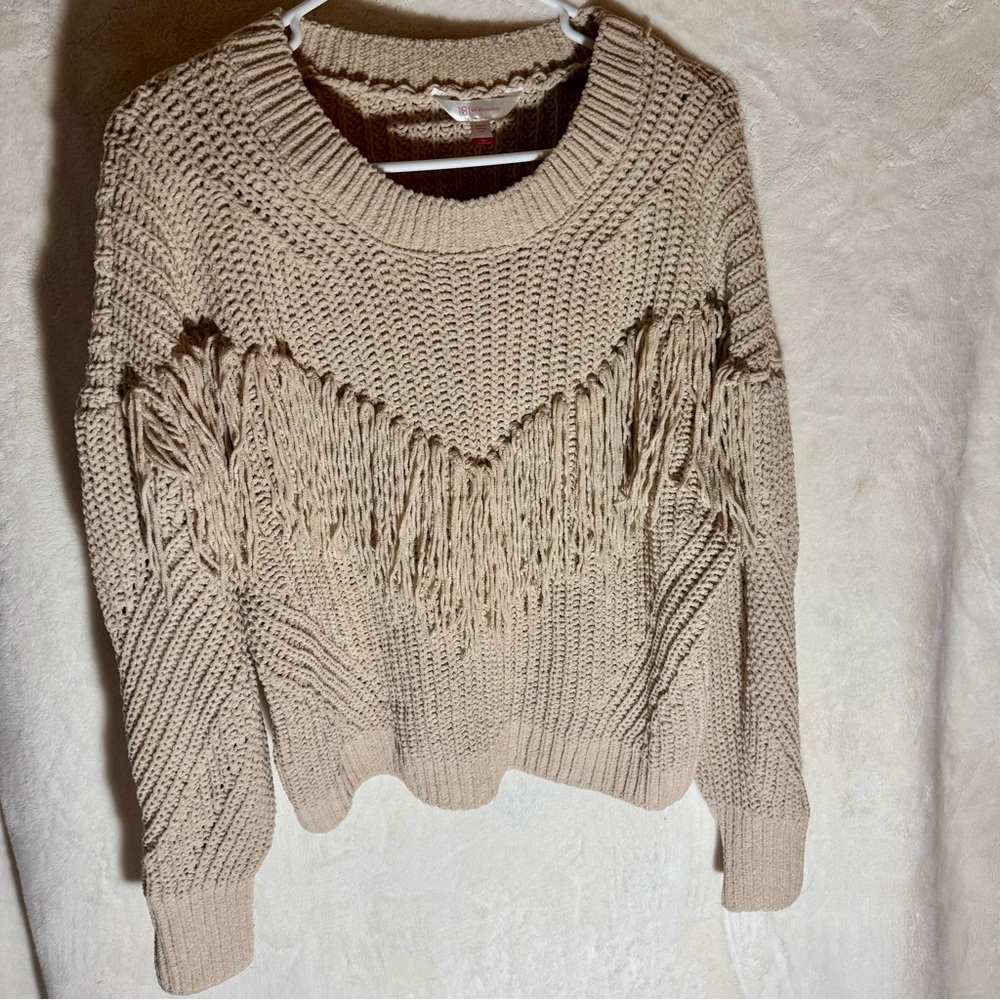 No Boundaries Boho Chenille Tan Fringe Sweater- XL (15-17) Junior: Med-Lg: Women